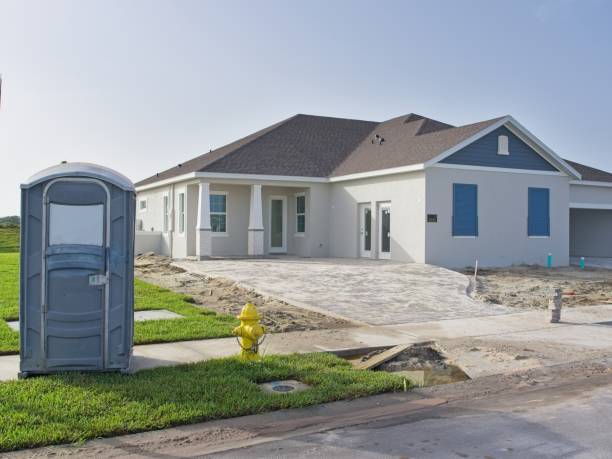 Porta potty delivery and setup in Belleair Beach, FL